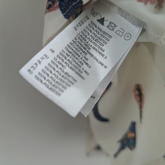 H&M Cream Blouse with Bird Pattern - Picture 6 of 6